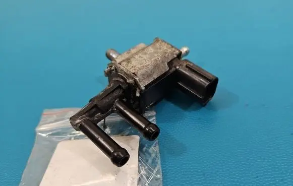 Suzuki SX4 S-Cross Turbo solenoid valve K5T48672 IMPRK1562042