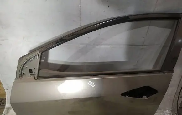 Honda Civic Front door pilkos