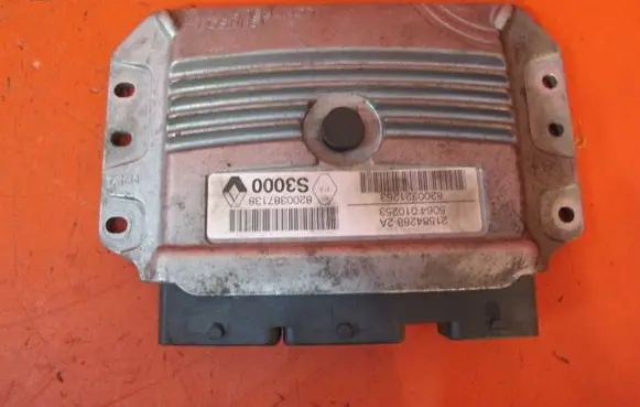 Renault Scenic II - Grand scenic II Engine control unit/module 8200387138 820321263
