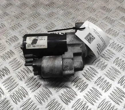 Mercedes-Benz A W176 Starter motor A2709060700