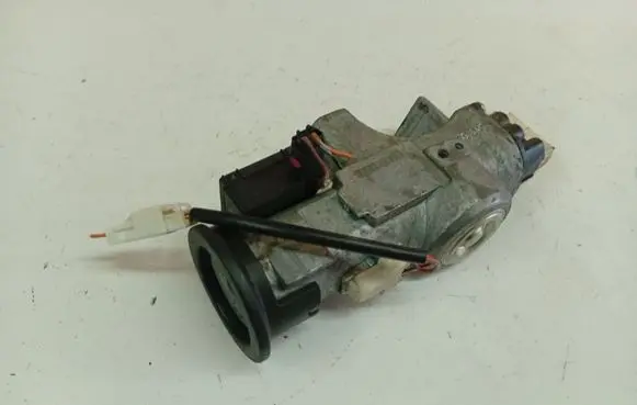 Nissan Note (E11) Ignition lock 28590AX600