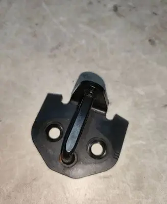 Volvo V50 Front door lock loop/hook striker 3069965C