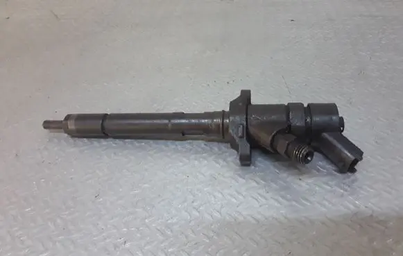 Ford Focus C-MAX Fuel injector 0445110188
