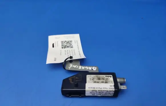 Mercedes-Benz ML W163 Aerial antenna amplifier 1638200089 AAR550