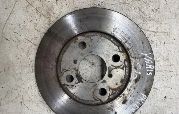 Toyota Yaris Front brake disc
