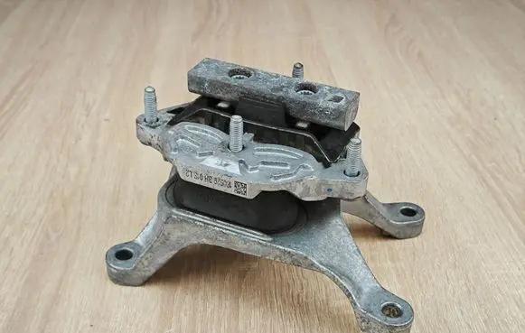 Audi A5 Gearbox mount 8W0399156 8W0399118C