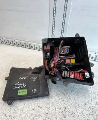Renault Master III Fuse box set 243128538R