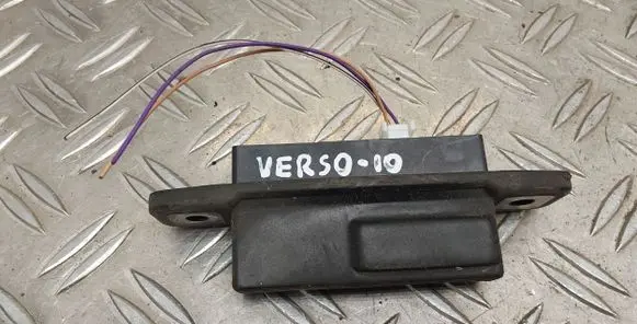 Toyota Verso Tailgate opening switch 