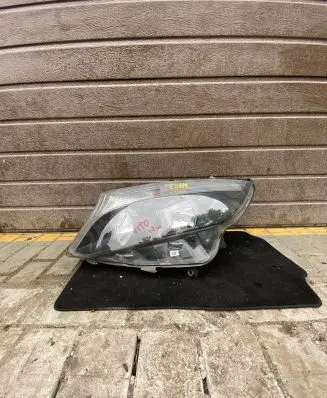 Mercedes-Benz Vito Viano W447 Headlight/headlamp A4479067900 E3189