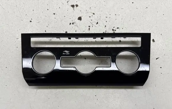 Skoda Superb B8 (3V) Climate control/heater control trim 3V0820075B