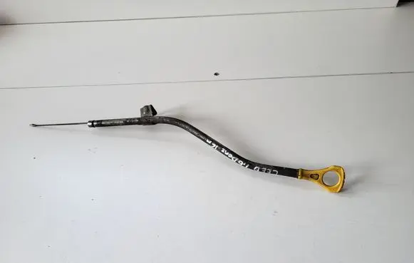 KIA Pro Cee'd II Oil level dip stick 