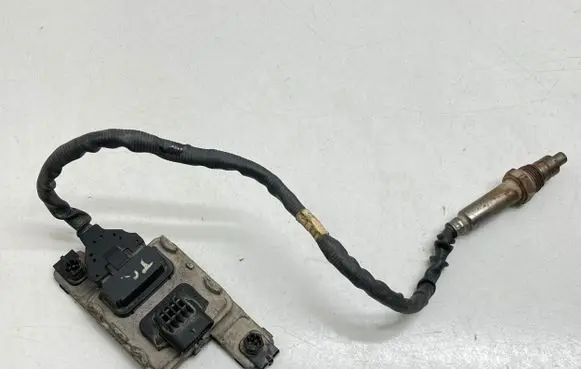 Volkswagen Transporter - Caravelle T6 Lambda probe sensor 04L907805 A2C3983140002 180104000055