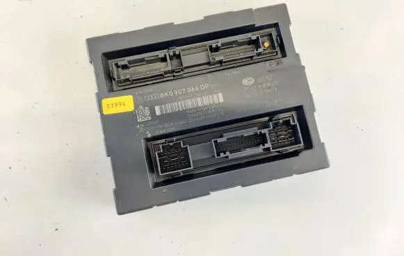 Audi A4 S4 B8 8K Comfort/convenience module 8K0907064DP 5DK00991880