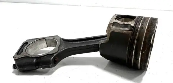 SsangYong Rexton Piston with connecting rod 66430