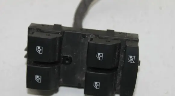 Opel Insignia A Electric window control switch 22915118