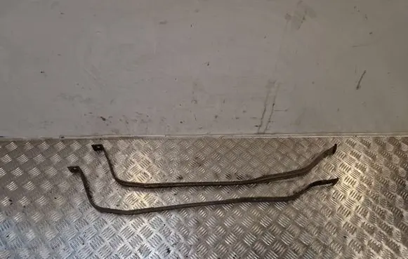 KIA Sorento Fuel tank mounting bracket 