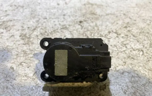 Mitsubishi Lancer Air flap motor/actuator