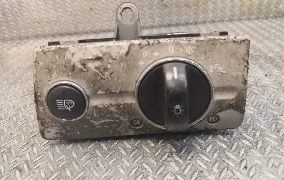 Mercedes-Benz E W211 Light switch 2115450404