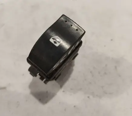 Renault Scenic II - Grand scenic II Electric window control switch 220509C