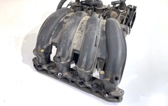 BMW 1 E81 E87 Intake manifold 7518751