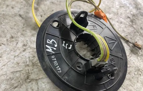 Mercedes-Benz E W210 Airbag slip ring squib (SRS ring) 1704600049 6013470