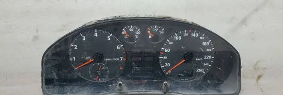 Audi A4 S4 B5 8D Speedometer (instrument cluster) 8D0919033C
