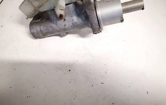 Ford Focus Master brake cylinder