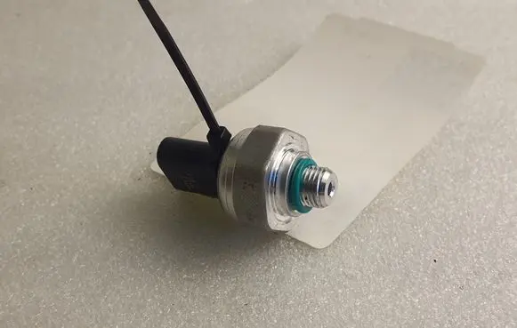Air conditioning (A/C) pressure sensor