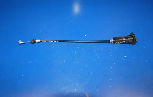 Hyundai i30 Fuel cap flap release cable 