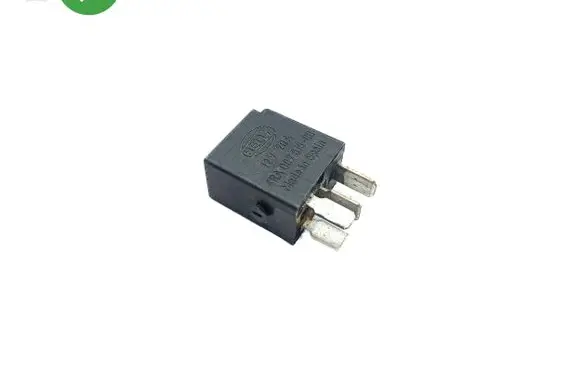 Mercedes-Benz CLS C219 Other relay 4RA007813 4RA00781300