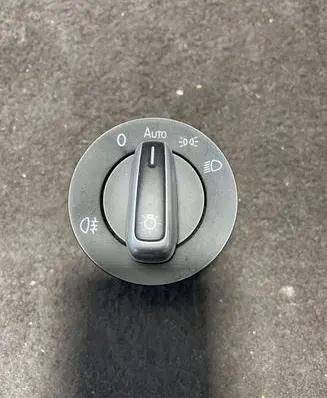 Volkswagen PASSAT B7 Light switch 3C08941431
