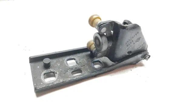Nissan NV300 Sliding door middle roller runner 777647086R 93451865 2418