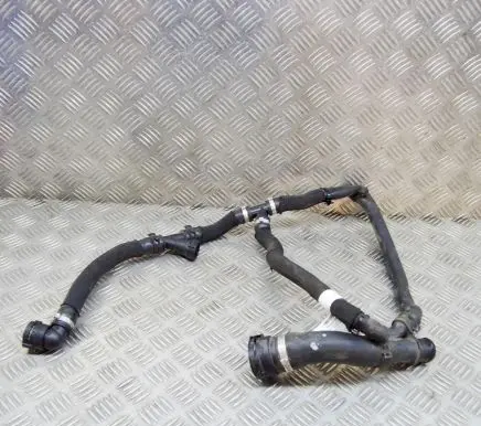 Jaguar F-Pace Engine coolant pipe/hose M8A28286BD