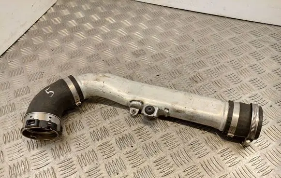 Mercedes-Benz C W205 Coolant pipe/hose A6510905337