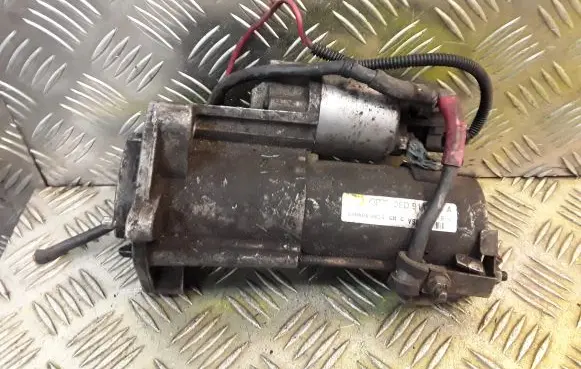Audi A4 S4 B7 8E 8H Starter motor 06D911023A