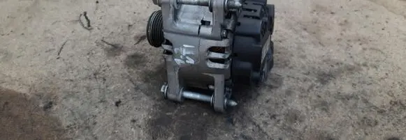 Citroen C4 Cactus Generator/alternator 9810971880