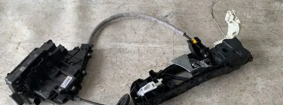 Mercedes-Benz AMG GT R190 C190 Front door lock A1907601000