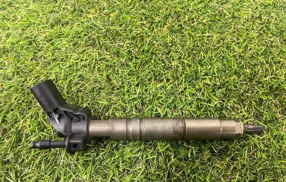 Fuel injector