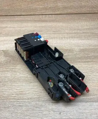 Mercedes-Benz E W211 Battery relay fuse 2115452601