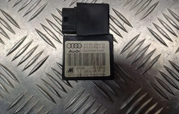 Audi A6 S6 C6 4F Clutch pedal sensor 4F0907658A 4F0910658A