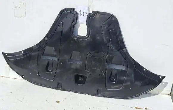 KIA Sportage Engine splash shield/under tray 29110P1000