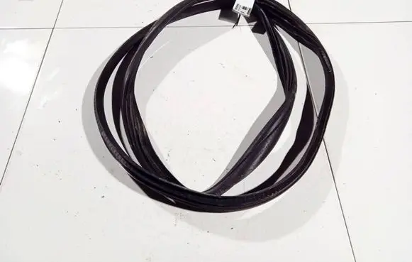 Toyota Aygo AB10 Rubber seal rear door 