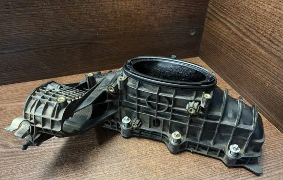 Mercedes-Benz Sprinter W906 Intake manifold 6510903037 A6510903037