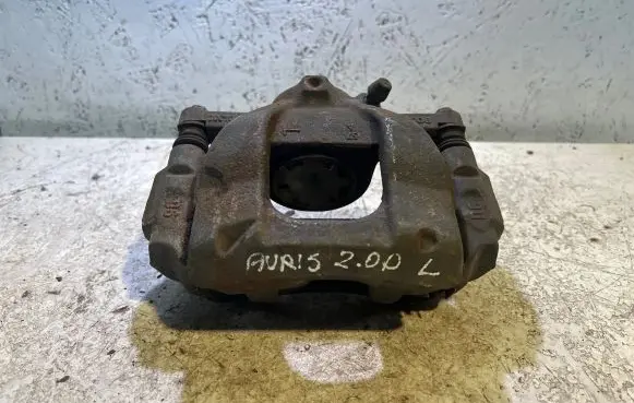 Toyota Auris 150 Front brake caliper