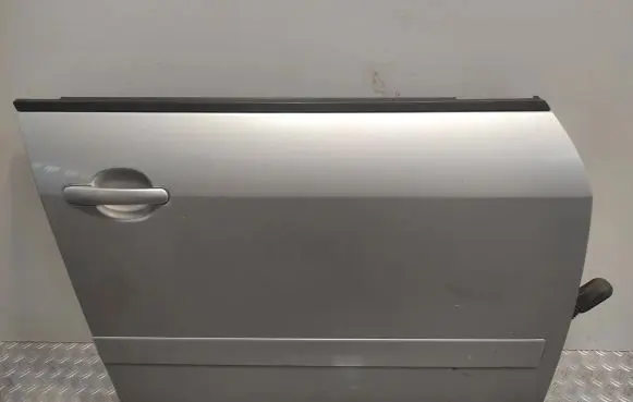 Audi A2 Front door