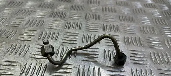 BMW X1 E84 Fuel injector supply line/pipe 