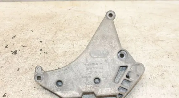 Volkswagen Golf VI Engine mounting bracket 03L199207