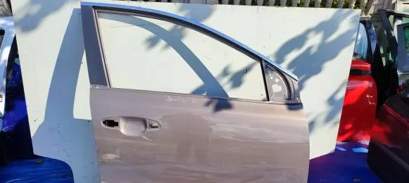 KIA Sportage Front door 2929F3322