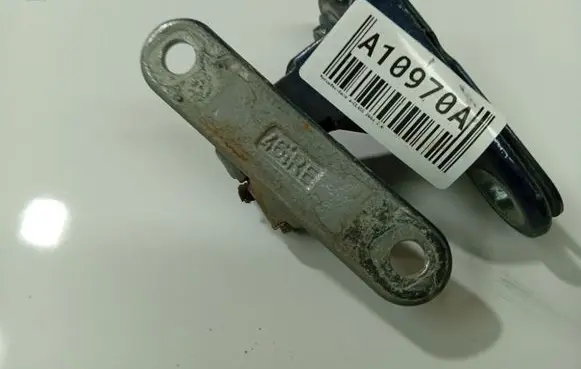 Mercedes-Benz A W169 Rear door lower hinge 