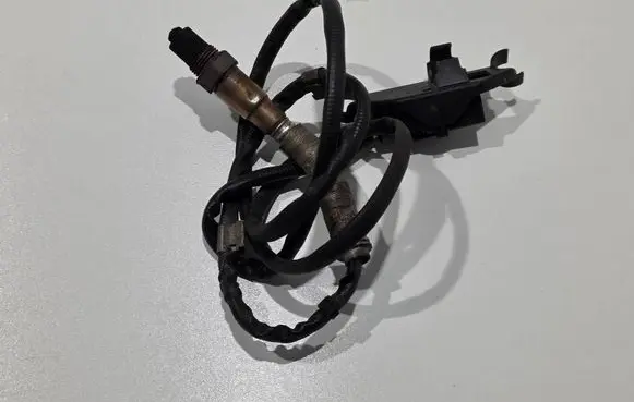 BMW 5 E60 E61 Lambda probe sensor 7561409